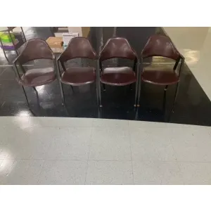 홀덤, 카페 비올렛의자 판매합니다.